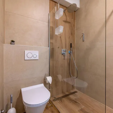Alba, A Luxurious And Beautiful Near The Sea Villa *