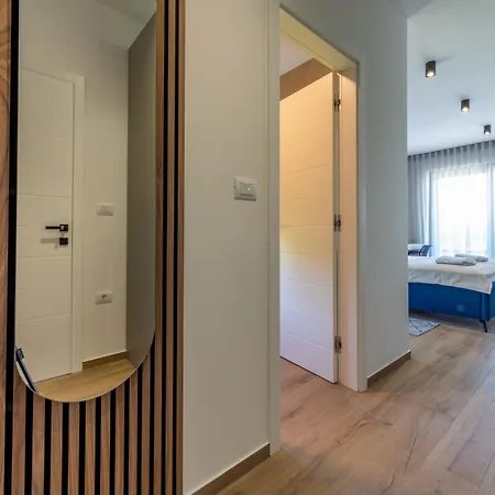 Alba, A Luxurious And Beautiful Near The Sea Villa Šišan
